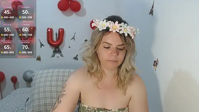 hotmilf4uxxx online show from June 18, 10:20 am