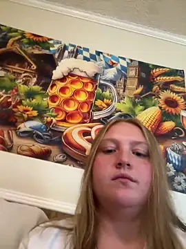 Snapshot of PhatAssBlond chatting on September 14, 7:45 pm PhatAssBlond online show from September 14, 7:45 pm