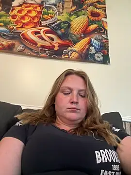 Snapshot of PhatAssBlond chatting on September 12, 7:43 pm PhatAssBlond online show from September 12, 7:43 pm