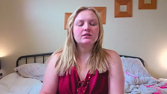 PhatAssBlond online show from February 24, 4:16 pm