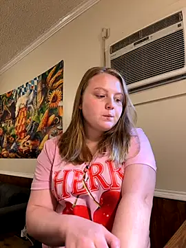 Snapshot of PhatAssBlond chatting on October 13, 10:01 pm PhatAssBlond online show from October 13, 10:01 pm