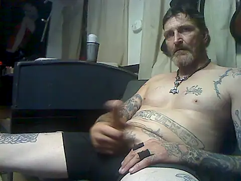 Snapshot of 2Hot2gether69 chatting on October 12, 5:10 am 2Hot2gether69 online show from October 12, 5:10 am