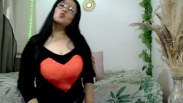 Donniia online show from June 12, 10:18 pm
