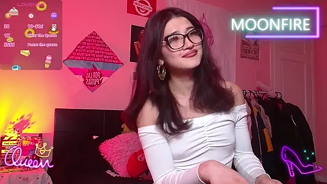 moonfiredancer online show from May 2, 11:30 pm