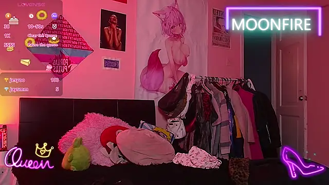 moonfiredancer online show from May 5, 3:09 am