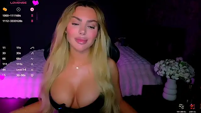 babyleilaa online show from June 1, 8:21 pm