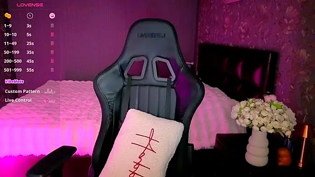 babyleilaa online show from June 27, 8:04 pm