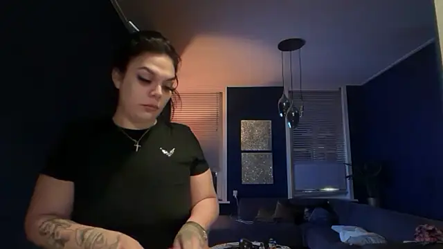 Its MadameGaby online show from February 21, 9:48 pm