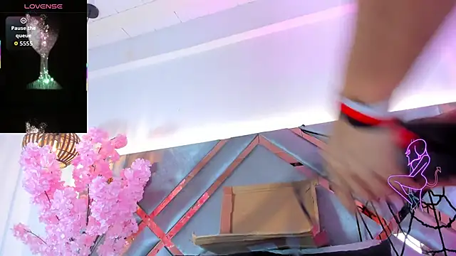 LiaaGenner online show from November 1, 2:59 am