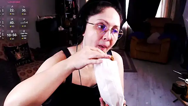 Snapshot of Imperatriza chatting on September 30, 11:38 am Imperatriza online show from September 30, 11:38 am