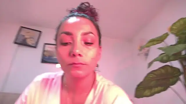 Snapshot of amber_demons2021 chatting on October 12, 11:07 pm amber demons2021 online show from October 12, 11:07 pm