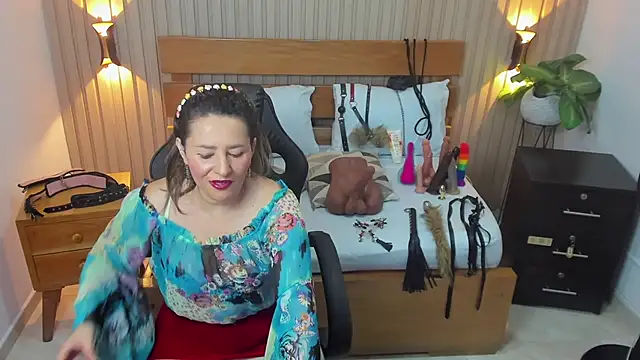 Snapshot of luciana_ballesteros_ chatting on October 3, 12:43 pm luciana ballesteros online show from October 3, 12:43 pm