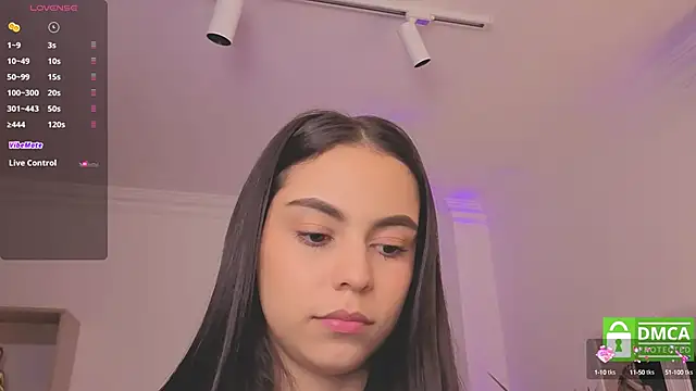 Snapshot of Aleejaa__ chatting on October 8, 11:58 am Aleejaa online show from October 8, 11:58 am