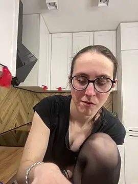 MartiniiSelenna online show from April 11, 7:45 am