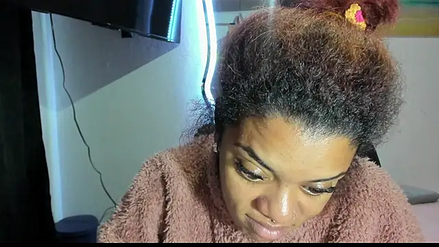 ladyrd1 online show from September 25, 4:00 am