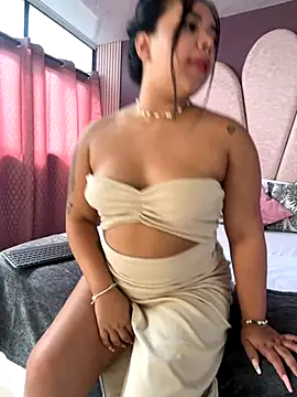Snapshot of MarianaGarciaa__ chatting on September 12, 7:43 pm MarianaGarciaa online show from September 12, 7:43 pm