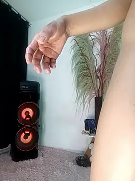 lovely kitt online show from January 9, 2:16 am