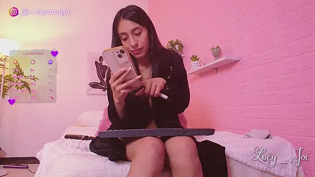 Lucy joi online show from March 17, 5:44 am