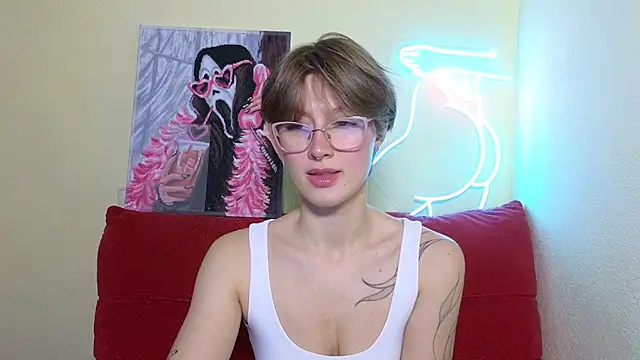 Snapshot of MalvinaBlum chatting on September 25, 4:44 am MalvinaBlum online show from September 25, 4:44 am