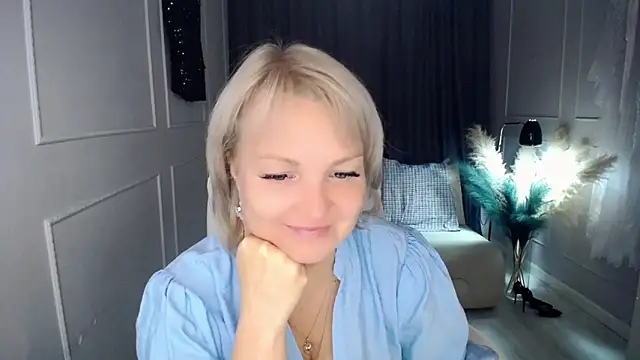 Snapshot of Juarnea chatting on September 11, 2:17 pm Juarnea online show from September 11, 2:17 pm