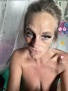 vixendoll87 online show from April 28, 2:27 am