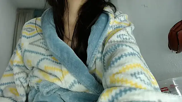 Snapshot of KasandraPhillips chatting on October 24, 11:56 pm KasandraPhillips online show from October 24, 11:56 pm