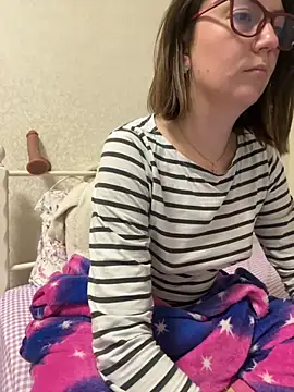 BeatriceTender online show from September 9, 5:46 pm