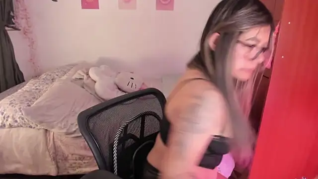 StephaniFox online show from November 26, 2:23 am