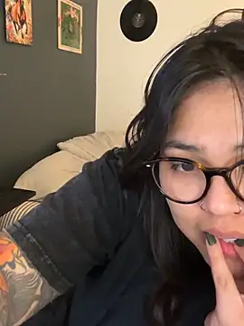 miacanela xo online show from March 26, 4:25 am