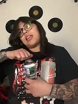 miacanela xo online show from March 1, 8:03 am