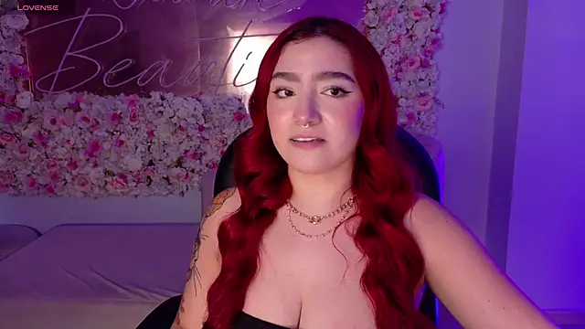 ViolettCastel online show from January 16, 7:21 pm