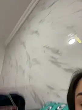 Kimmymadison- online show from February 3, 7:29 pm