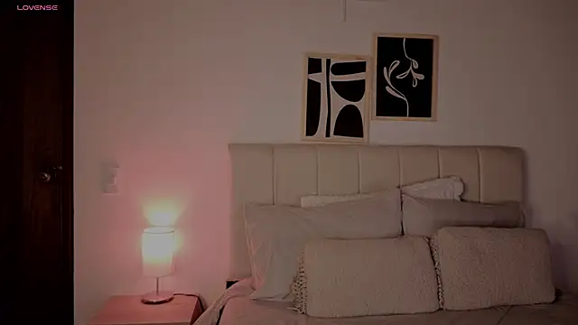 Roxxy mora online show from March 27, 10:32 pm