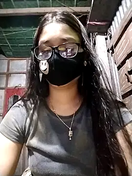 Snapshot of Aruyeshi- chatting on October 5, 4:28 am Aruyeshi- online show from October 5, 4:28 am