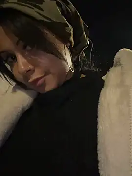 HaileyDiana online show from April 15, 8:09 pm