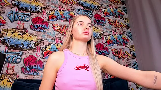 Erika Carpenter online show from November 29, 12:36 am