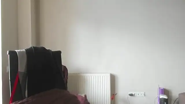 LilliLowexox online show from April 23, 12:29 pm