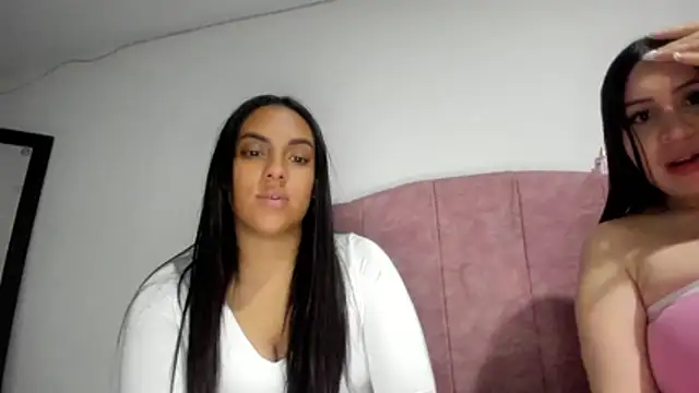 EmmaHole  online show from June 28, 4:30 am