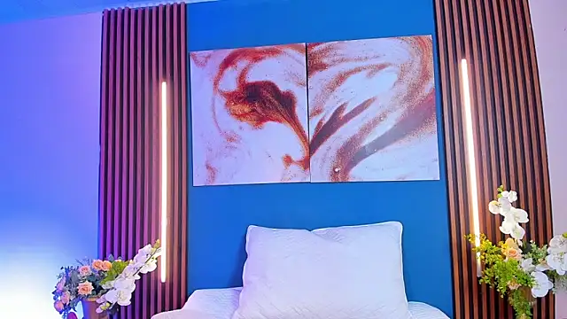 sofiaa grey  online show from September 16, 2:58 pm