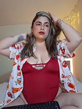 Juliietha servas online show from December 17, 10:58 pm