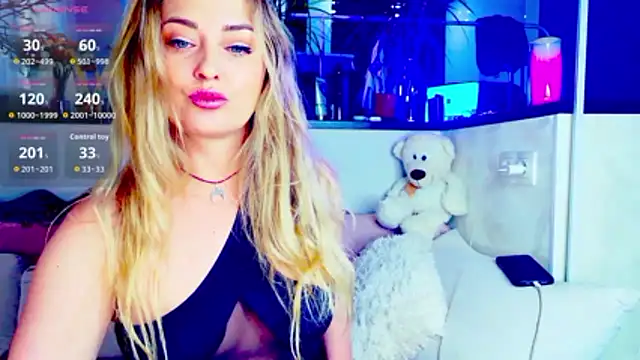  JuliaSpace  online show from April 16, 4:28 pm