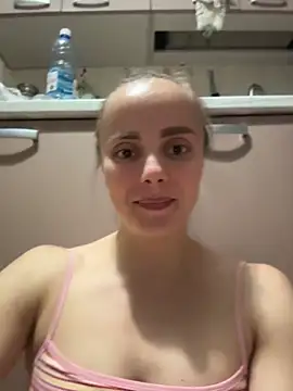 AlisaKissss online show from June 13, 7:33 pm