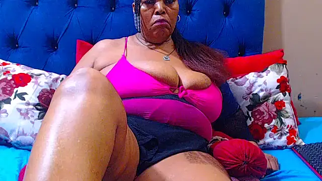 Snapshot of ebonycandy10 chatting on October 8, 4:22 pm ebonycandy10 online show from October 8, 4:22 pm