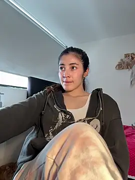 Pric3sgabi online show from November 12, 8:51 pm