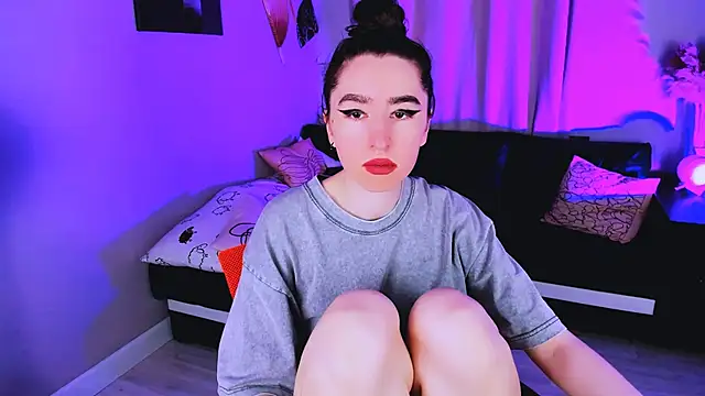 Lily xBabe online show from October 18, 9:01 am
