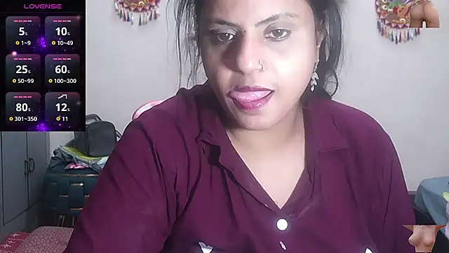 Snapshot of Sexy_komolika chatting on September 22, 3:43 pm Sexy komolika online show from September 22, 3:43 pm