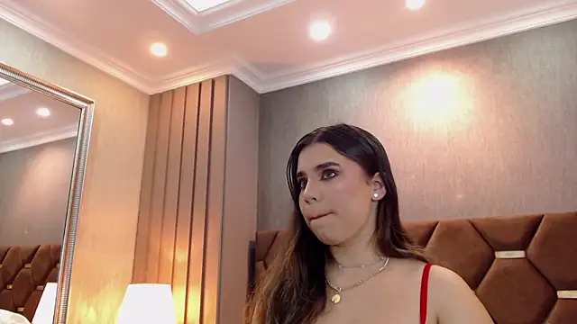 ThaniaJones online show from April 17, 11:56 am