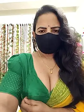 Snapshot of Payel-Sen chatting on October 6, 8:57 pm Payel-Sen online show from October 6, 8:57 pm