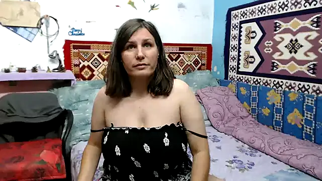 Snapshot of AdelineBlueEyes chatting on September 13, 7:16 am AdelineBlueEyes online show from September 13, 7:16 am