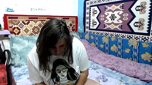 Snapshot of AdelineBlueEyes chatting on September 15, 10:12 am AdelineBlueEyes online show from September 15, 10:12 am